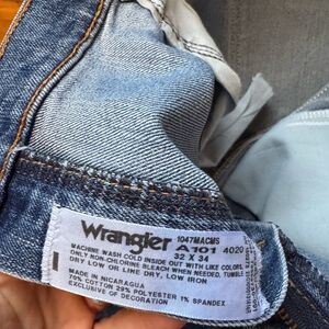 Men’s starched wrangler jeans